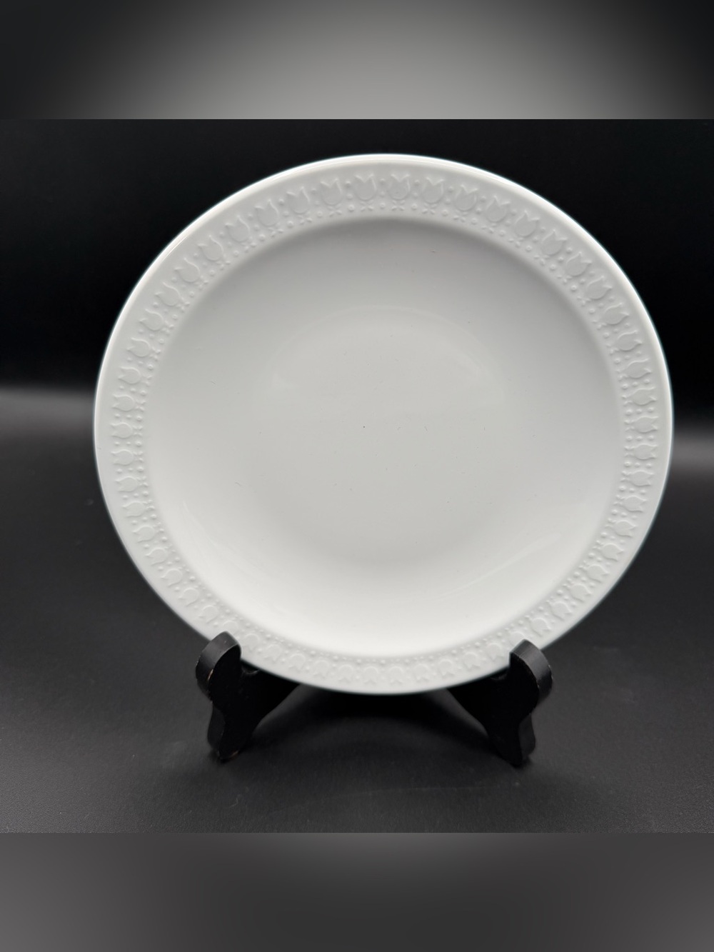 Centura by Corning White Embossed Tulip Bread & Butter Plates 6.25” USA Set of 6